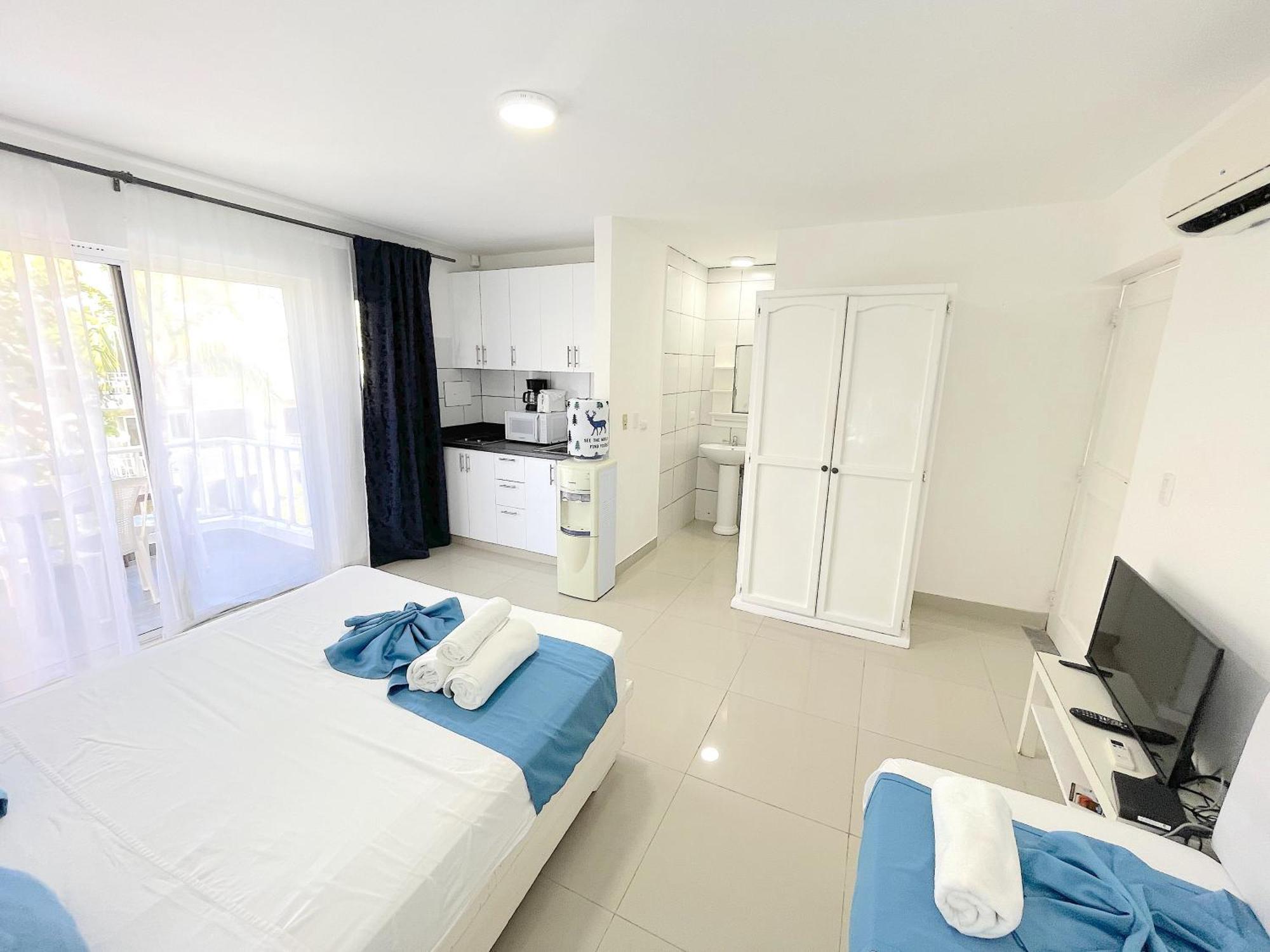 Tropical Adventures Sol Caribe Studios Suites Bavaro Beach & Pool Πούντα Κάνα Εξωτερικό φωτογραφία